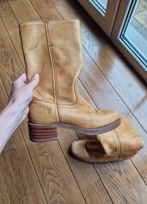 Frye on Vinted