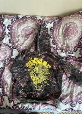 SP5DER on Vinted