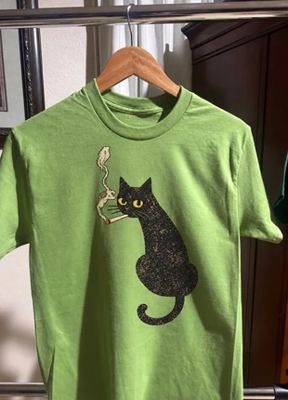Graphic Tee on Vinted