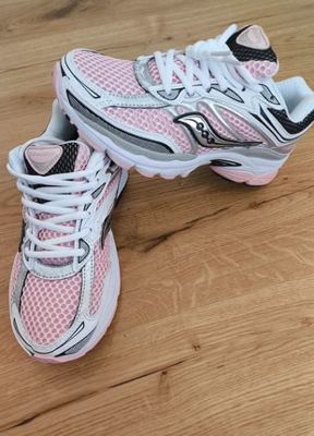 Saucony on Vinted