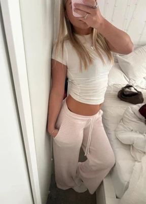 Gilly Hicks on Vinted