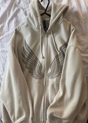 H&M Divided on Vinted