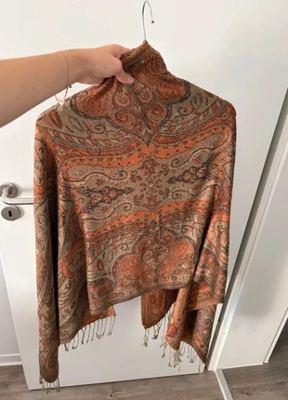 Pashmina on Vinted