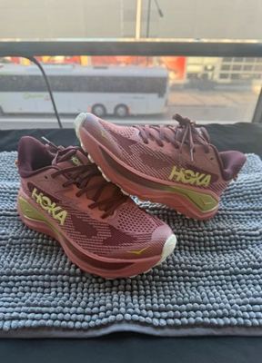 Hoka on Vinted