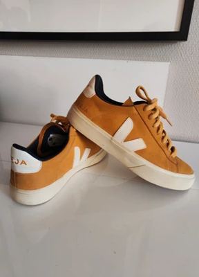 Veja on Vinted