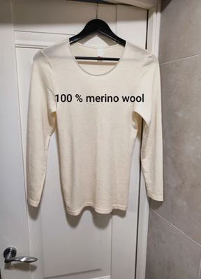 Triumph on Vinted