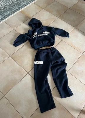 Hidden Hills on Vinted