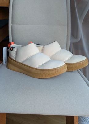 Sorel on Vinted