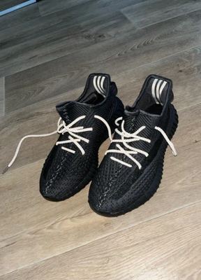 Yeezy on Vinted