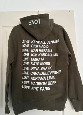 Atnt Paris on Vinted