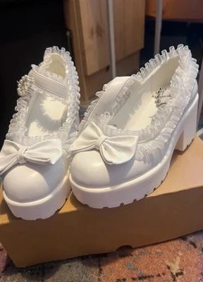 Koi Footwear on Vinted