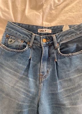 Lois on Vinted