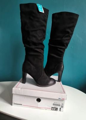 Sinéquanone on Vinted