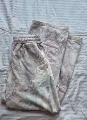 YoungLA on Vinted