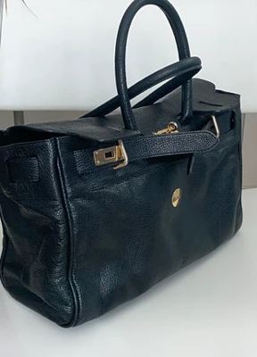 Mac Douglas on Vinted