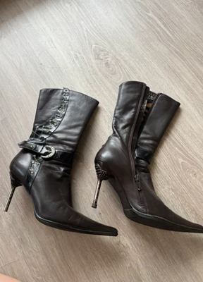 Italy on Vinted