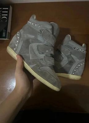 Cult on Vinted