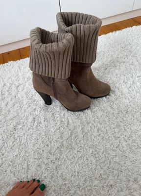 No Logo on Vinted