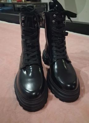 Hogan on Vinted