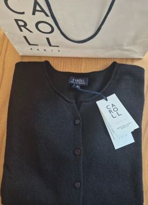 Caroll on Vinted
