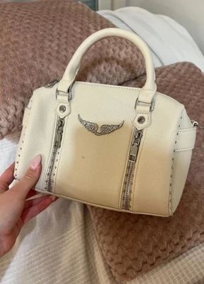Angel on Vinted