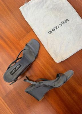 Giorgio Armani on Vinted