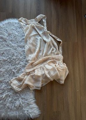 Revolve on Vinted