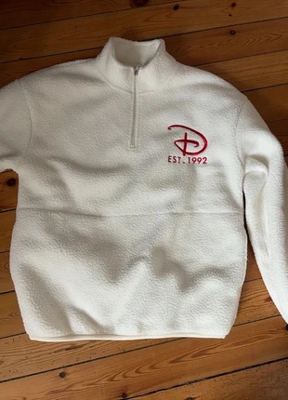 Disneyland Paris on Vinted