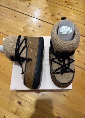 DeeZee on Vinted