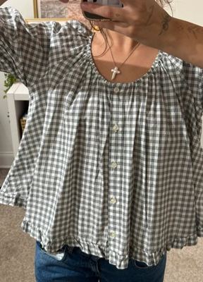 Universal Thread on Vinted