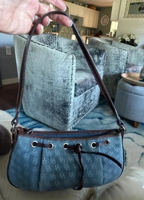 Dooney & Bourke on Vinted