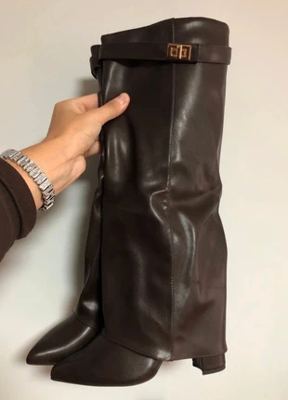 Boots on Vinted