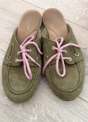 Pavement on Vinted
