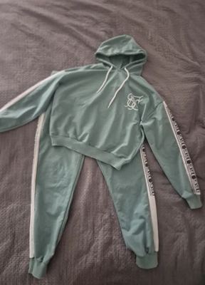Siksilk on Vinted