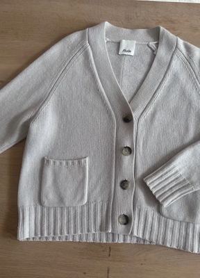 Allude on Vinted