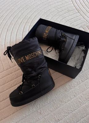 Love Moschino on Vinted