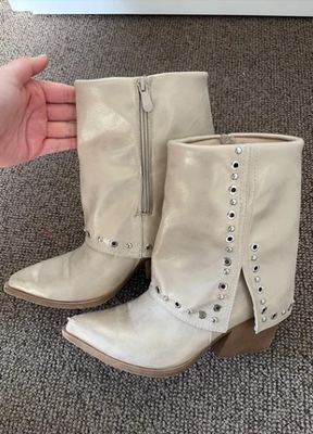 La Bottine Souriante on Vinted