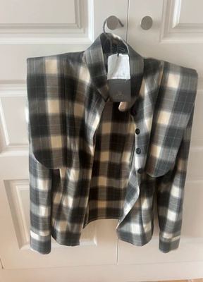 The IQ Collection on Vinted