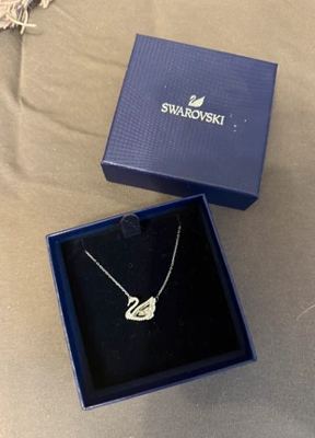 Swarovski on Vinted