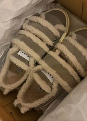 Inuikii on Vinted