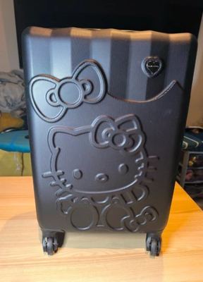Hello Kitty on Vinted