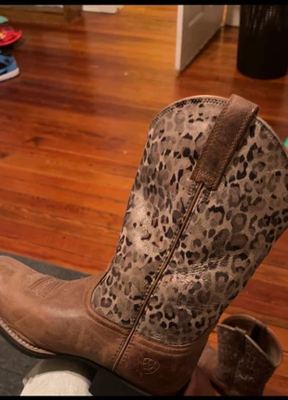 Ariat on Vinted
