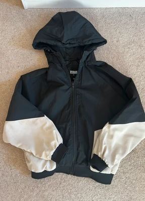 Urban Classics on Vinted