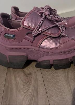 Dr. Martens on Vinted