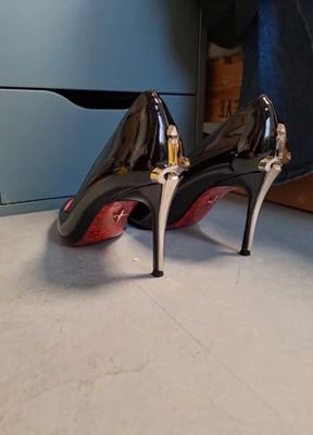 Cesare Paciotti on Vinted