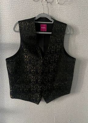 Moss Bros. on Vinted
