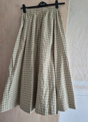 Classy Mastour on Vinted