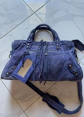 The Genuine Leather on Vinted